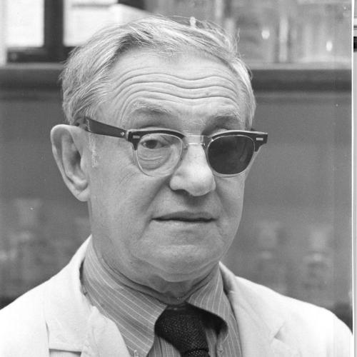 Unidentified photographer, Courtesy of the Office of NIH History and Stetten Museum, 0516