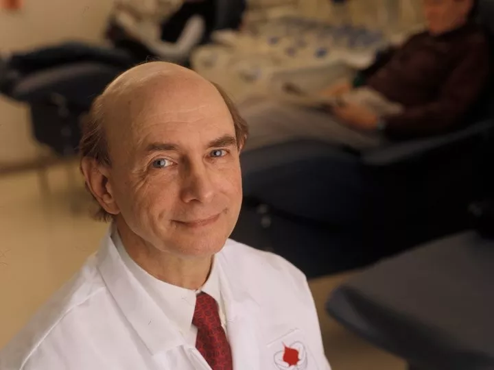 Dr. Harvey Alter in NIH Clinical Center Department of Transfusion Medicine, 2004
